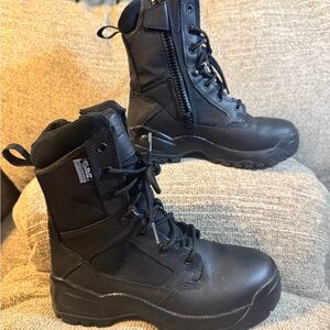 5.11 Tactical A.T.A.C. 2.0 8" Storm Boots  Size 7